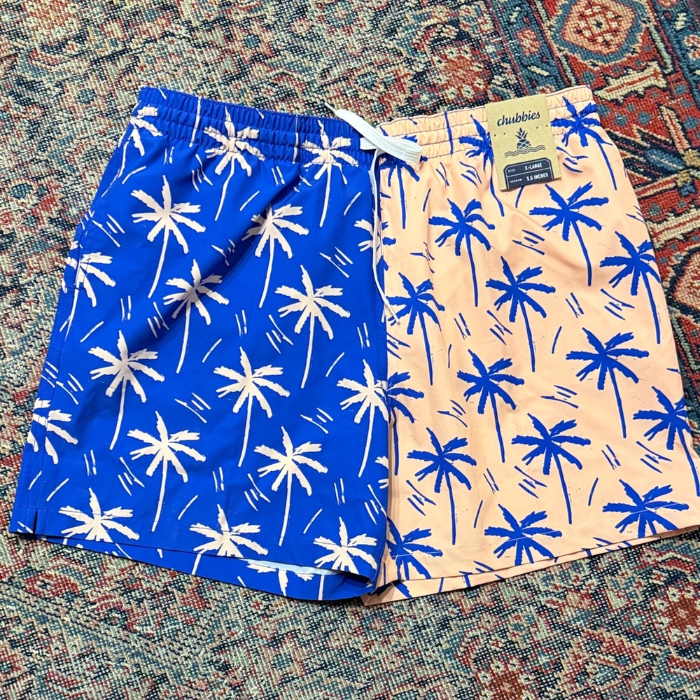 Chubbies Blue and Pink Palm Print Men's Athletic Shorts